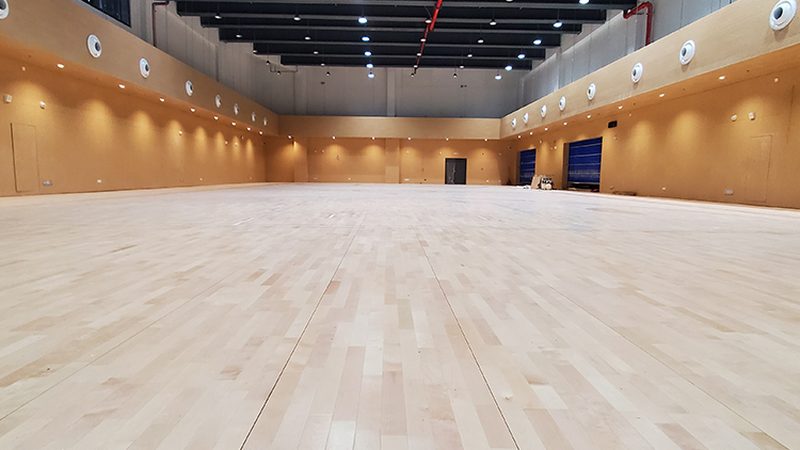 商用锁扣地板的安装费用主要包括以下几个部分：