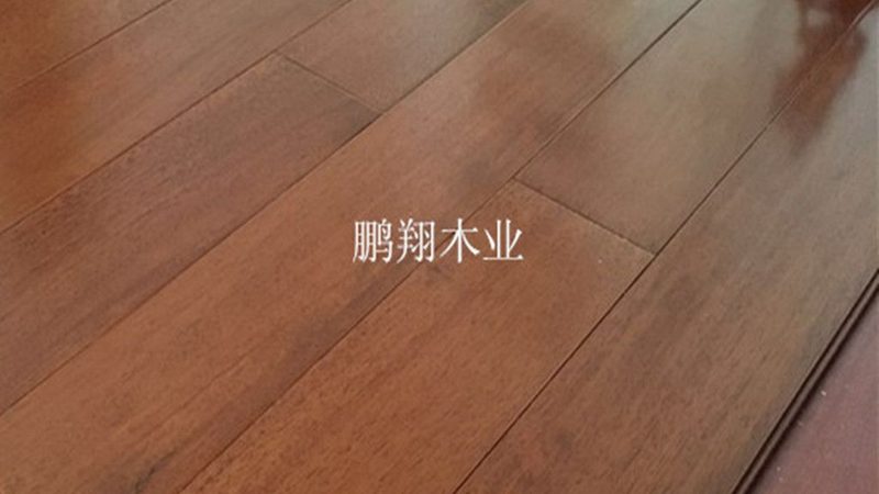 地暖强化复合地板，如何挑选最适合你的那一款？**